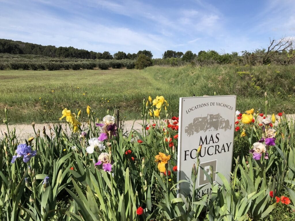 gite de vacances baux de provence location saisonniere