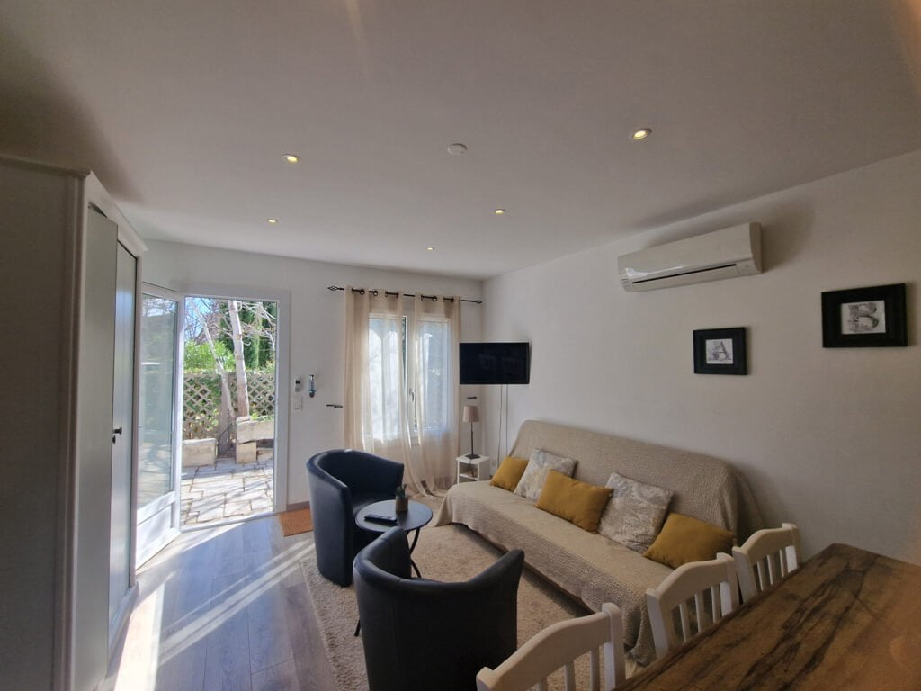 location de vacances de gites aux baux de provence 13520