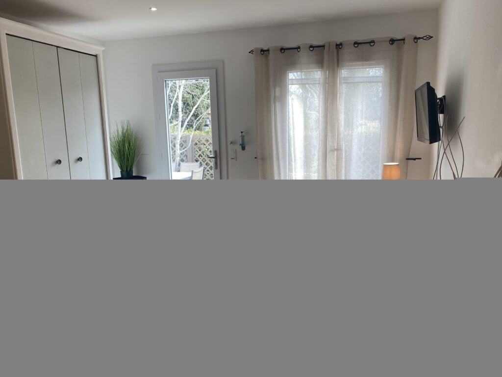 saisonale Vermietung Schwimmbad Maussane les alpilles 13520 scaled