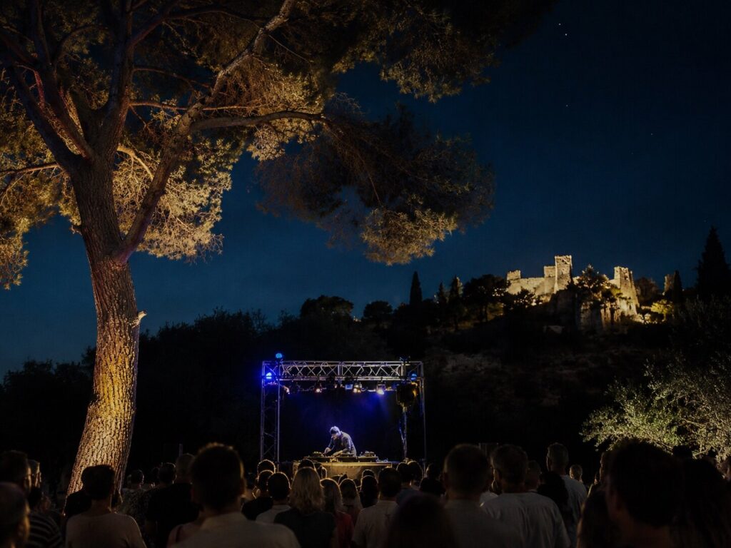 les nuits des vendanges baux de provence octobre 2026